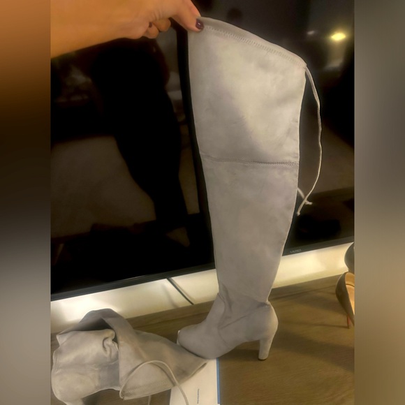 Shoes - Brand new Grey boots